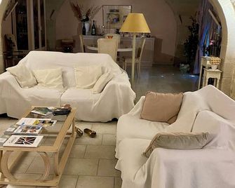 Mas provençal en pierre - Uzès - Obývací pokoj