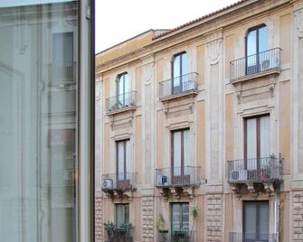 Cortile Stesicoro B&B - קטאניה - מרפסת