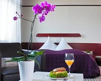 Hotel Neuer Karlshof - Baden-Baden