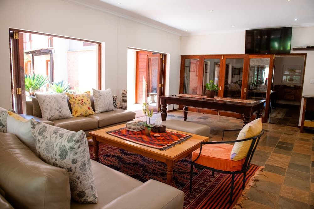 37 on Charles - פרטוריה - סלון