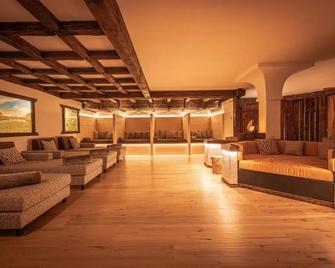 Hotel Gissbach - Brunico