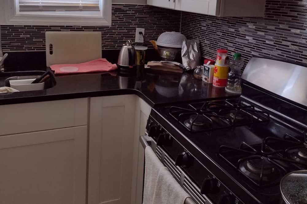 Other view of Highland Park