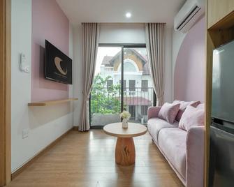 Moonlit Suites Hotel - Hanoi - Living room