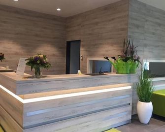 Novina Sleep Inn Herzogenaurach - Herzogenaurach - Recepce