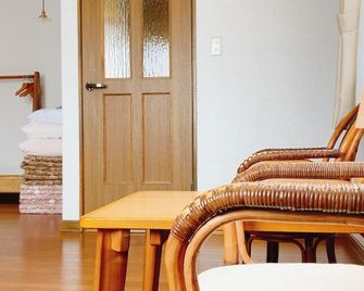Winery Inn Inaka Club - Furano - Habitación