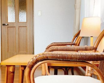 Winery Inn Inaka Club - Furano - Camera da letto