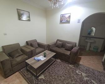 Al Eairy Apartments Al Ahsa 4 - Hofuf - Living room