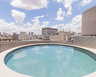 Vossa Bossa Chez Frei Caneca - São Paulo - Piscine