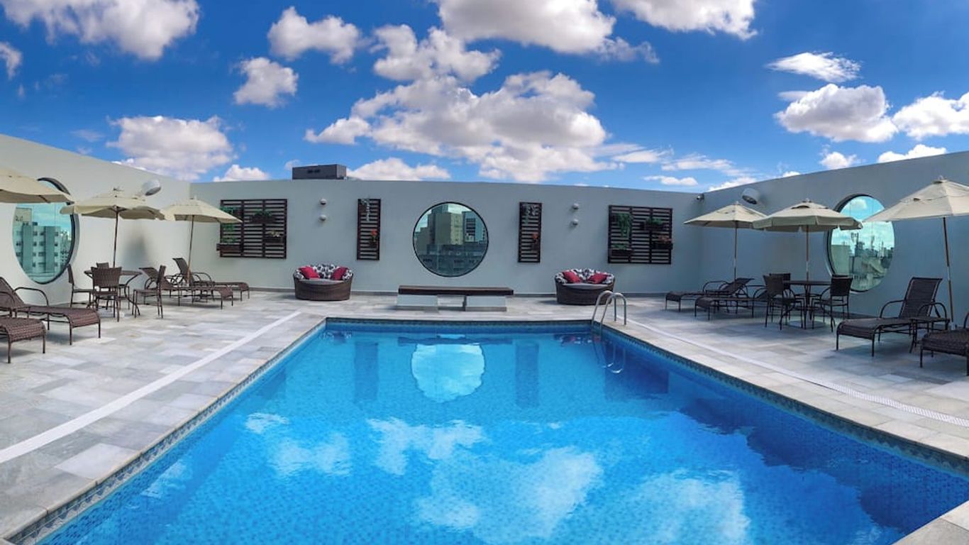 레케스 브라질 호텔 이스콜라