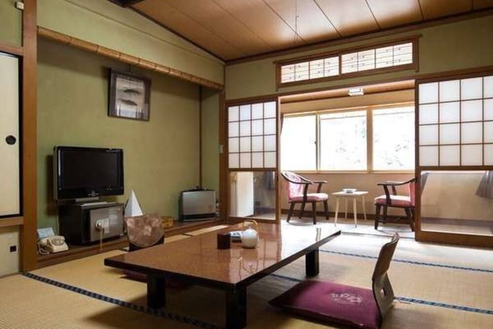Shitajima Onsen Senyukan - ג'רו - חדר אוכל