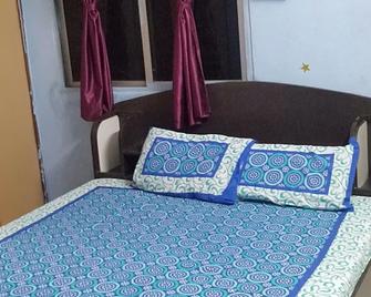 This Is Happy Bunglow Which Located In Prime Location Centrally - Nagpur - Bedroom