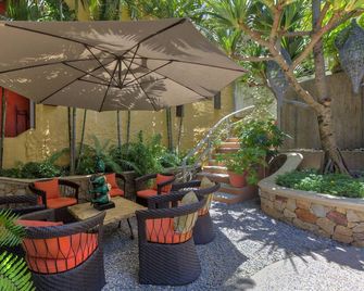 Hotel Vogue - Sayulita - Patio