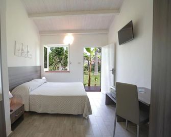 Hotel Residence Costa Azzurra - Ricadi