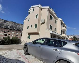 Fiore di Cattaro Lux Apartment with Parking - Kotor - Building