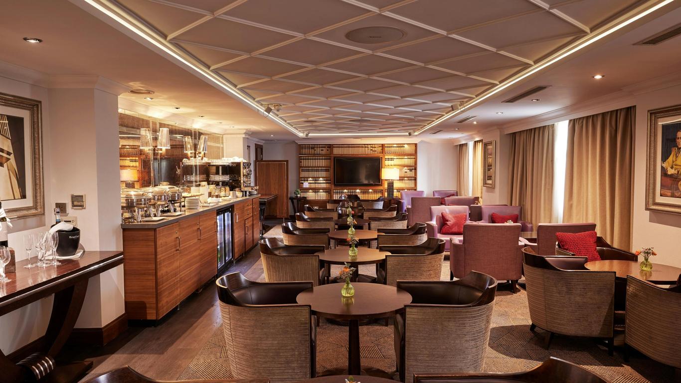 أمبا هوتل ماربل آرش