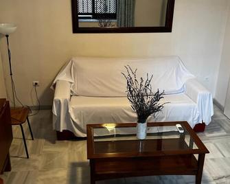 Apartamentos Larga 70 - El Puerto de Santa María - Sala de estar