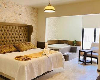 Mansión Leonor - Bernal - Bedroom
