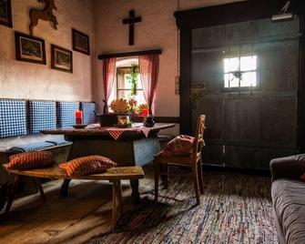 Ferienbauernhof Elmaugut - Mühlbach am Hochkönig - Living room