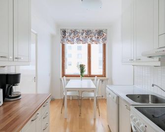 Kotimaailma Apartments Joensuu - Joensuu - Keittiö