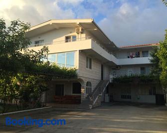Lalic Guesthouse - Bar - Building