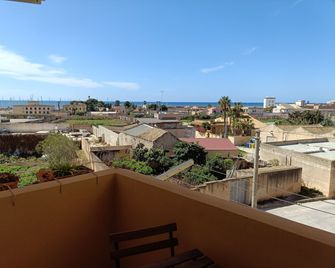 B&B Sbarco dei 1000 - Marsala - Μπαλκόνι