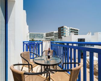 Kritamo Beach Hotel Apartments - Ayia Napa - Balcone