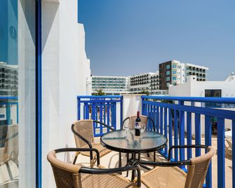 Kritamo Beach Hotel Apartments - Ayia Napa - Balcony