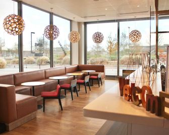 ibis Styles Versailles Guyancourt - Гіянкур - Ресторан