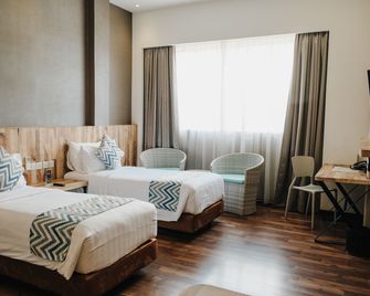All Nite And Day Palembang Veteran - Palembang - Habitación