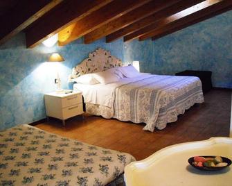 Girelli Sorelle - Bussolengo - Bedroom
