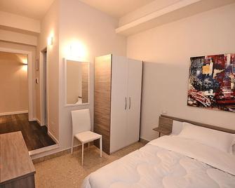Emme B&B - Messina - Habitación