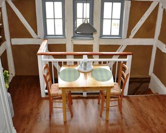 Neu! Ferienwohnung Romantique Radebeul - Radebeul - Essbereich