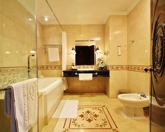 Hotel Continental Saigon - Ho Chi Minh City - Εστιατόριο