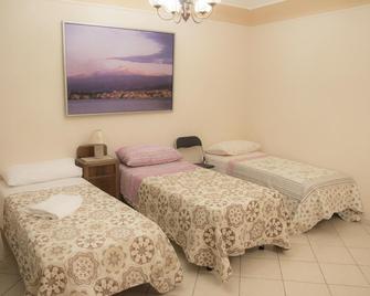 Casa Vacanze Etna - Linguaglossa - Bedroom