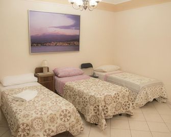 Casa Vacanze Etna - Linguaglossa - Schlafzimmer