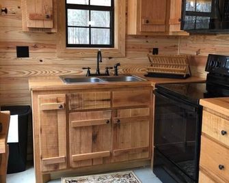 Cabins At Midway, Tombigbee - Fulton - Cucina