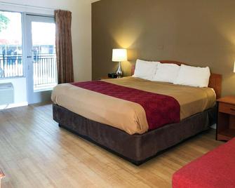 Garden Inn & Suites Oakland Airport - Oakland - Bedroom