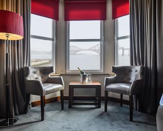Orocco Pier - South Queensferry - Living room