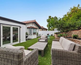 5 bedroom house in marvelous San Diego with AC, WiFi. Enjoy your stay - سان دييغو - شرفة مرصوفة