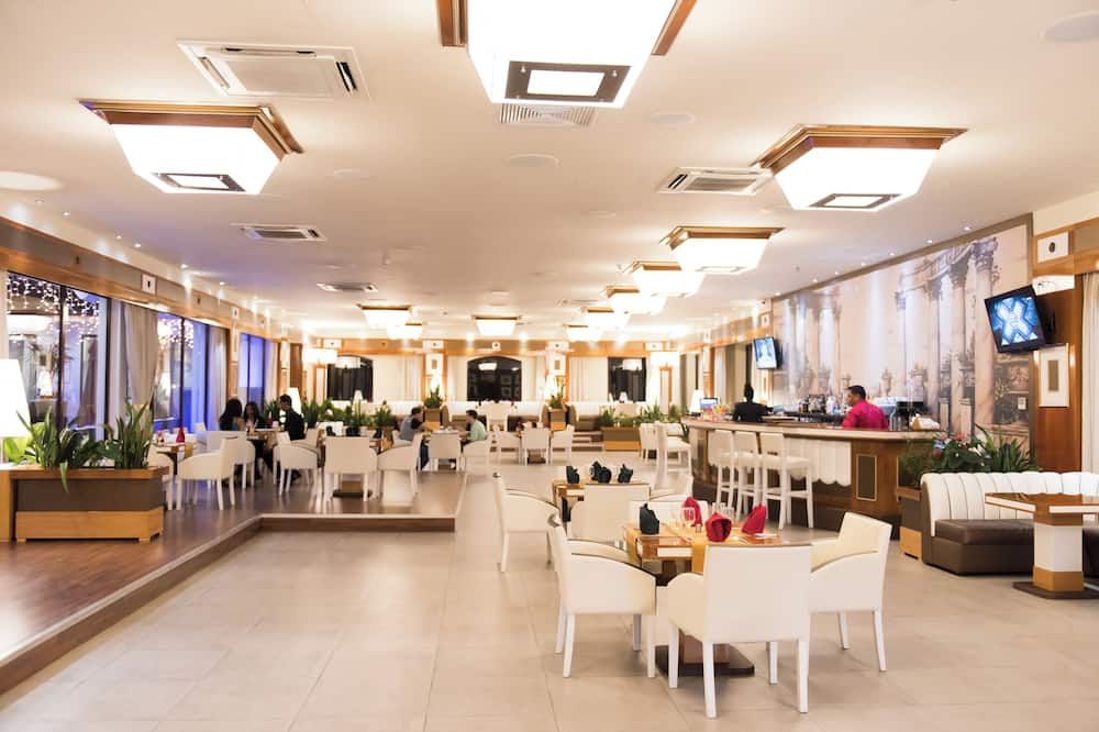 Ramada by Wyndham Princess Paramaribo - פאראמאריבו - מסעדה