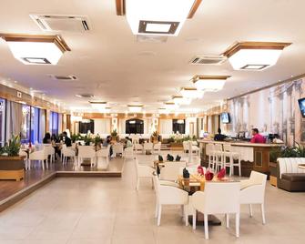 Ramada by Wyndham Princess Paramaribo - Paramaribo - Restaurant