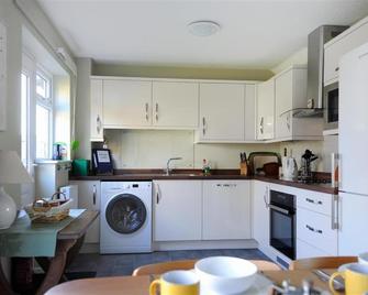 Woody View - Colyton - Cocina