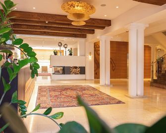 Romantik Hotel Im Weissen Rössl am Wolfgangsee - Sankt Wolfgang im Salzkammergut - לובי