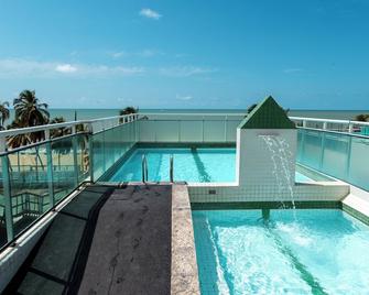 إزلافييرو جواو بيسوا سولمار - جواو بيسوا - حوض السباحة