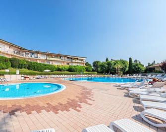 Kristall Lago 233 Apartment by Wonderful Italy - Desenzano del Garda - Pool
