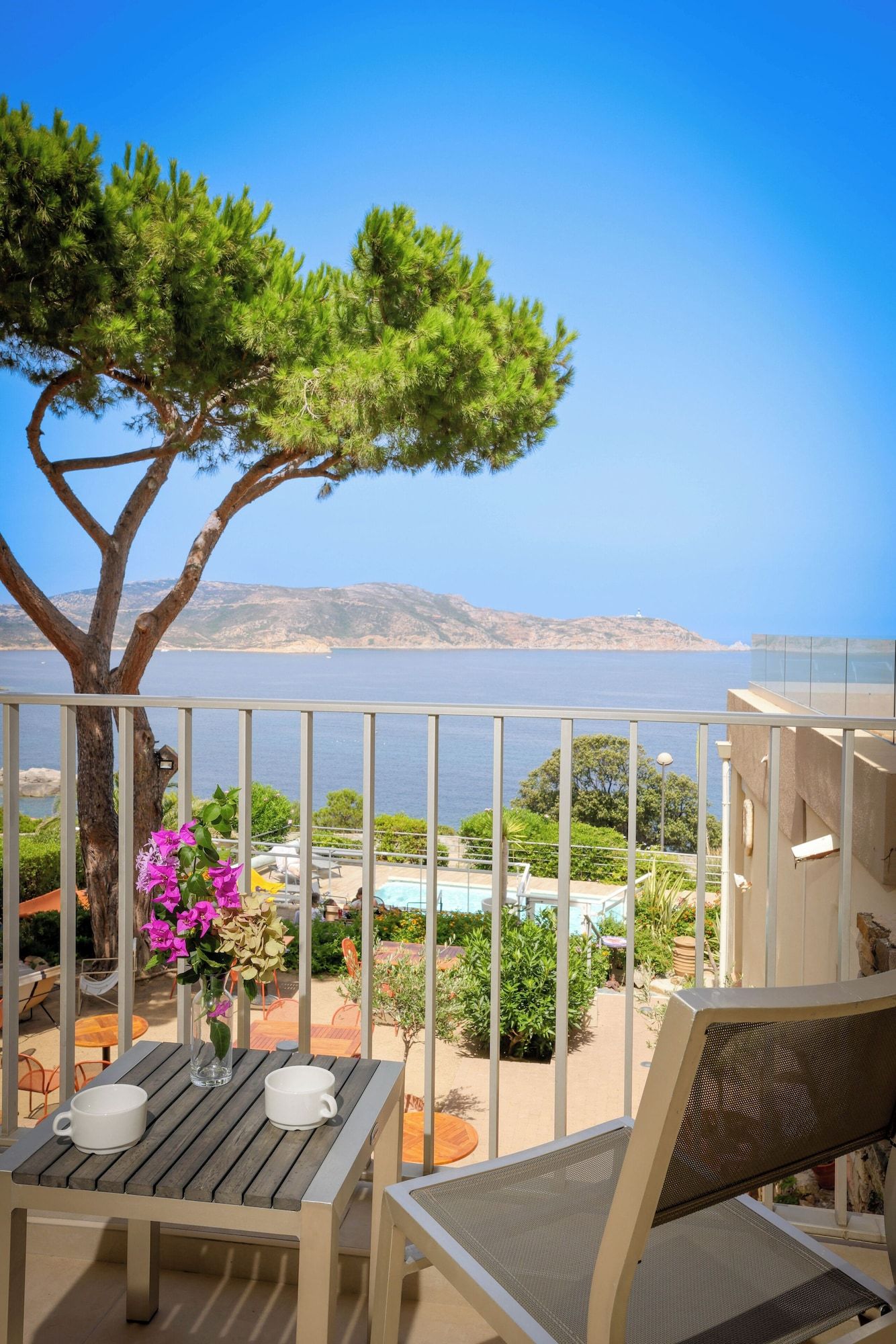 Le Saint Erasme, Hotel Eco Friendly - קאלבי - מרפסת