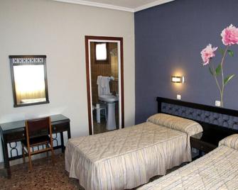 Hostal El Botero - Monreal del Campo - Habitación
