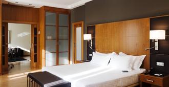 AC Hotel Almería by Marriott - אלמריה - חדר שינה