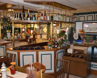 Hotel-Garni 'Hof von Hannover' - Wittmund - Bar