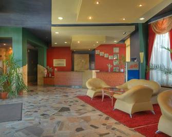 Hotel Perła Oleśnica - Oleśnica - Recepcja